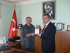 Kasfot'tan Bakanmza Plaket